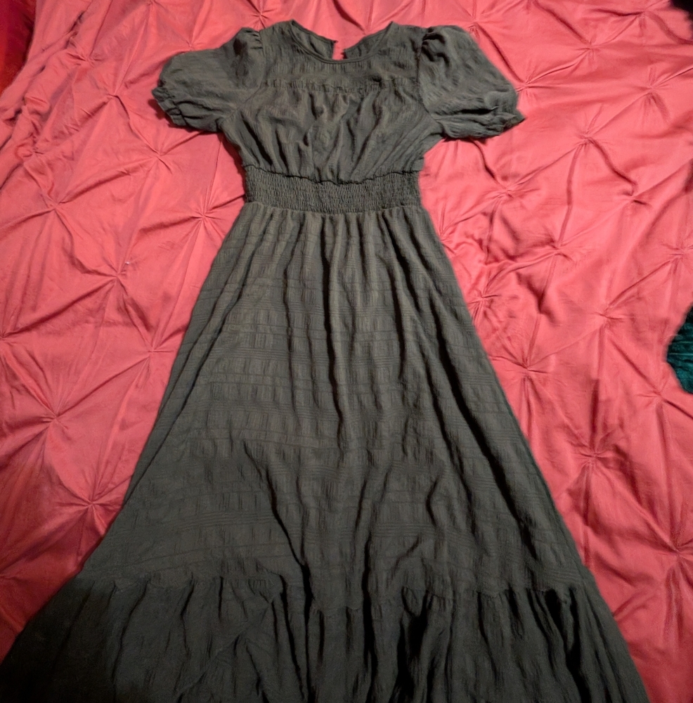 Elegant Olive Green Women's Dress